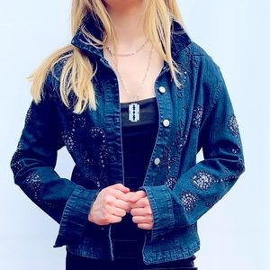 Gorgeous blue denim jacket with blue embroidery & shiny beadings metal buttons M